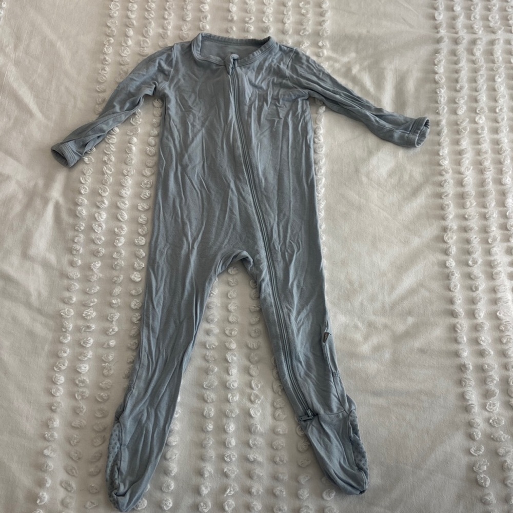 Kyte baby footed zipped pajama 6-12 months